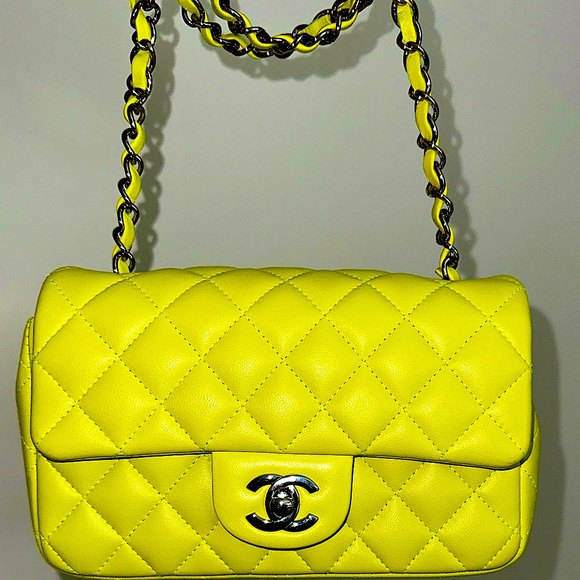 Chanel - Picture 5 of 16